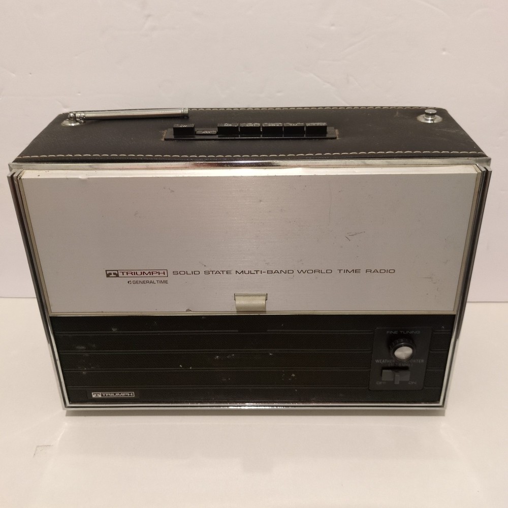 Triumph No. 819 Solid State Multi Band World Time Radio Vintage