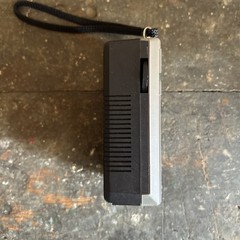 Magnavox Pocket Portable 39 Radio Tested Works