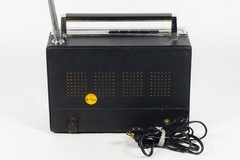 Vintage Candle TK-1849 Solid State Radio 5 Band AC/DC Made In Japan RARE-READ