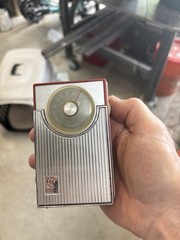 General Electric 8 Transistor Pocket Portable Radio, Red/Silver