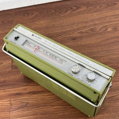 1960’s Simpson Sears AC/DC Solid State Radio /Phonograph Model 17907 Mid Century