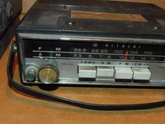 Vintage Hitachi Car AM FM Radio KM-1001R AS IS for Parts Repair