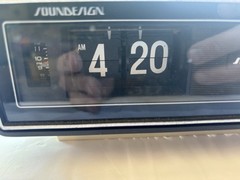 1976 Sound Design Model 3453C AM FM Flip Clock Radio Vintage TESTED