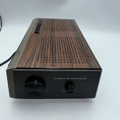 VINTAGE LLOYD&rsquo;S MODEL J249 AM/FM STEREO ELECTRONIC CLOCK RADIO with CASSETTE