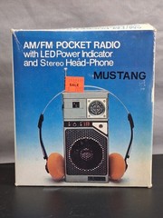 Vintage Mustang Am/fm Pocket Radio