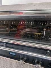 SONY 10 Band Earth-Orbiter CRF-5100 AM/FM/AIR/PSB/LW/SW AC/DC – READ