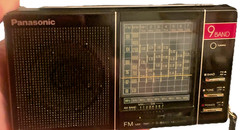 Vintage Panasonic RF-9 FM MW SW1-7 9 Band Receiver Compact Radio