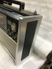 Vintage National Panasonic RF-5000? Multi-Band Radio for Parts / Restoration