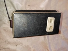 Vintage HOLIDAY FM AFC AM 10 TRANSISTOR MODEL 15-192. For Fixing or parts