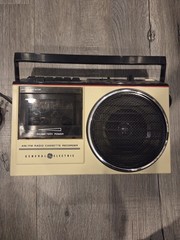 RARE General Electric GE 3-5244B Portable AM/FM Radio Cassette Recorder Vintage