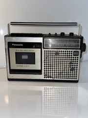Panasonic RQ-542AS Portable AM/FM Cassette Radio w AC Adapter Untested