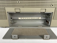 vintage Realistic Model 14-775 AM/FM radio