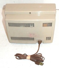 Vintage Magnavox Model: R002 Cabana Tube Plastic Radio 9.5(L)x7&Prime;(H) PLEASE READ