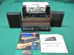 Vintage Transistor Regency Compact Radio W/Speakers Model 2800