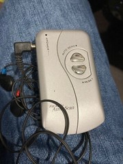 vintage mini fm radio with auto scan and air buds silver color