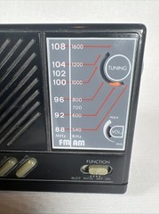 Vintage Lenoxx Sound CR-614 AM FM Digital Clock Radio. Tested Works