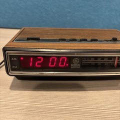 VTG General Electric GE Alarm Clock AM/FM Radio 7-4625C Wood Grain WORKS (Read)
