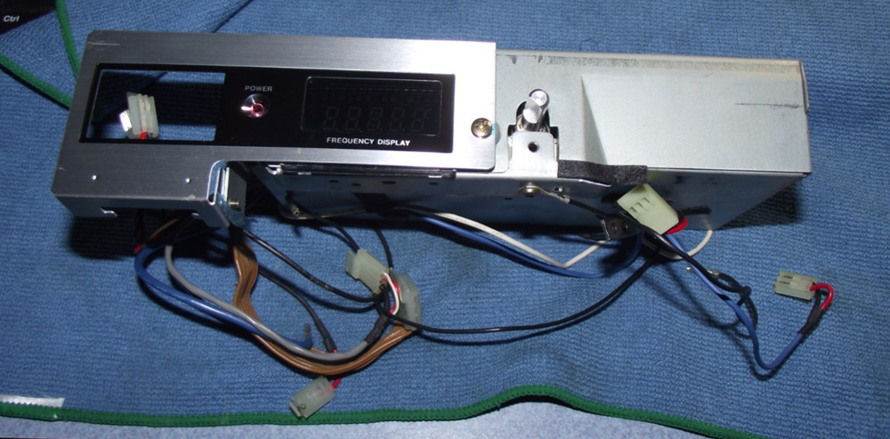 PANASONIC RADIO RF- 3100 PART FREQUENCY DISPLAY WINDOW POWER LIGHT
