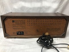 Panasonic RE-7369 Vintage FM-AM 2-Band Radio Solid State 1970s Wood Case Radio