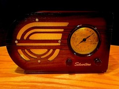 Old Wood Vintage Antique Restored Art Deco Radio Converted to a Bluetooth SPK!