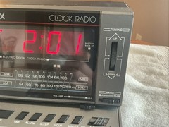 Vtg AM FM Clock Radio Alarm 120v – Battery Back-up- Tested – GPX Model D528