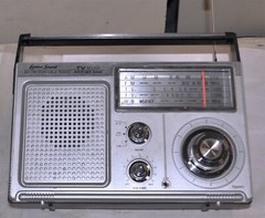 VINTAGE LENOXX SOUND MODEL PR-36 AM/FM/TV/WEATHER 4 BAND PORTABLE RADIO GOOD