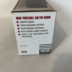 Vintage, Electro Brand Mini AM/FM Radio Model 2225 TESTED AND WORKS NIB