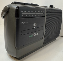 Vintage GE AM/FM Radio Cassette Recorder Portable Model 3-5264A Tested