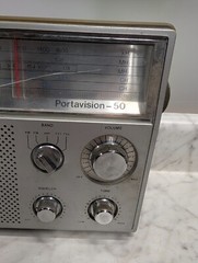 Vintage Realistic Deluxe 5 Band AM FM AIR WX Radio Portavision 50 Model 12-780~