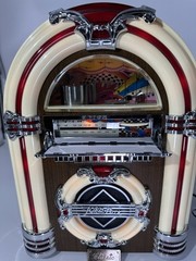 Light Up Jukebox Am/fm Radio Cassette Collectors Edition CR11 New Old Stock
