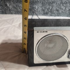 Vintage  Curtis AM/FM Radio Retro Tabletop Woodgrain Cabinet Silver Face