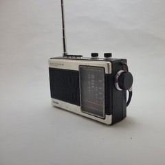 Vintage The Bandleader by Randix Portable Radio MB5552