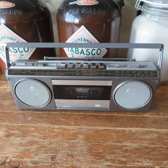 Vintage Sears Roebuck SR-3000 Series 80&rsquo;s Silver Mini Stereo Cassette Boombox