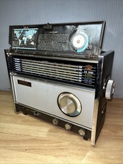 Vintage Soundesign Six Band Radio Model 2660B – Works But No Antenna