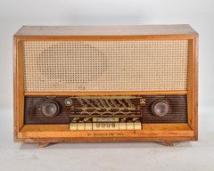 Grundig 3025/S Zauberklang Musikgerät AM FM Radio Broadcast Receiver
