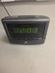 Zenith AM/FM Alarm Clock Radio Model # Z124B
