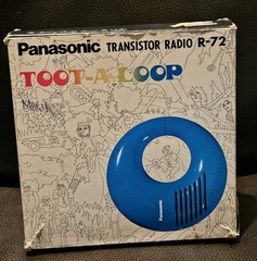 Panasonic Toot-A-Loop Transistor Radio R-72 Blue Beautiful Condition Box