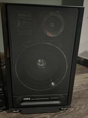 Yorx Grandeur 2121 AM/FM Stereo Cassette Record Player w 2 S-108 Speakers Remote