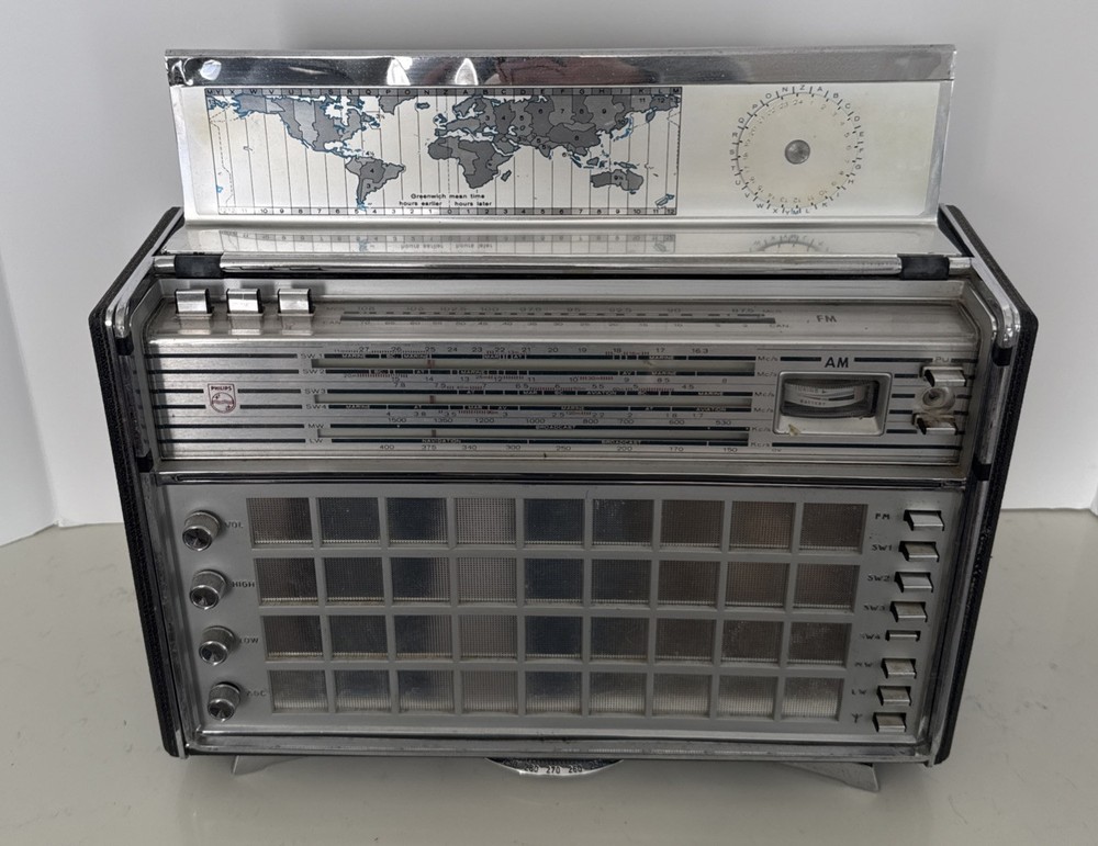 RARE VINTAGE PHILIPS FM-AM De Luxe Portable Multi Band Radio (L6X38T/54)