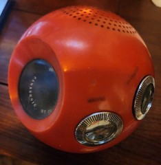 Vintage Panasonic Red Ball Panapet R-70 AM/FM Radio Working