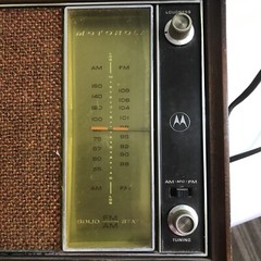 Motorola AM/FM Solid State Vintage Radio TT13EW Wood (Works!)