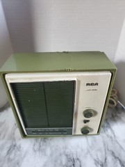 Vintage MCM RCA RZC 222G Avacado Snow Green AM/FM/AFC Retro Radio 23042167