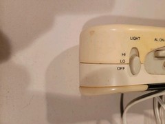 Vintage (2x) Zenith E-3000 Used Am/Fm Radio & UL ATC 9307-9 Alarm Clock w/ Light