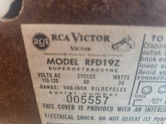 RCA Victor RDD19Z Clock Tube Radio AM 1950s Pale Yellow Parts Repair Vintage USA