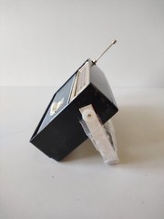 Hitachi WH-837E 3 band 8 transistor radio model