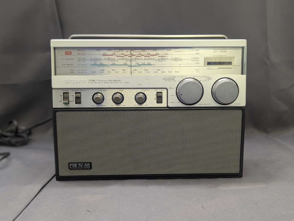 Rare vintage Sony ICF-7760W PSB/TV Sound/Air Band FM/AM Receiver