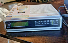 Vintage 80s Electric Magnavox Clock Radio D3650 The Nightline With Alarm Works