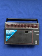 Vintage GE General Electric AM/FM Two-Way Portable Radio Model 7-26600 Old Style