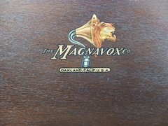 Vintage Magnavox Model 5 Radio – Nice Shape – WORKS