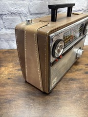 Vintage General Electric GE World Radio P-990A Shortwave/Longwave/FM Parts